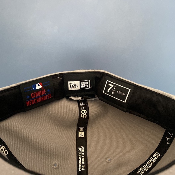 Boston Light Grey Flat Hat - Picture 2 of 3